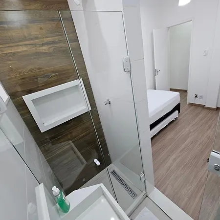 Quarto Privativo Em Condominio